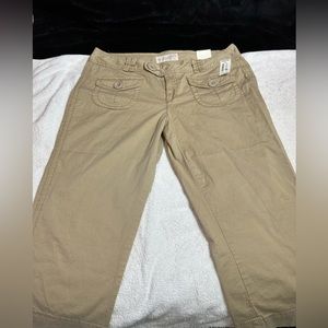 Vintage Y2K Aeropostale cropped khaki pants, juniors size 13/14, NWT